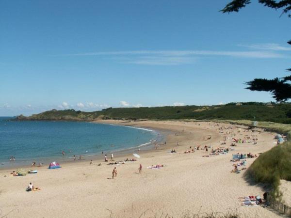 Bulle D'Amour A 500 M De La Plage カンカル エクステリア 写真